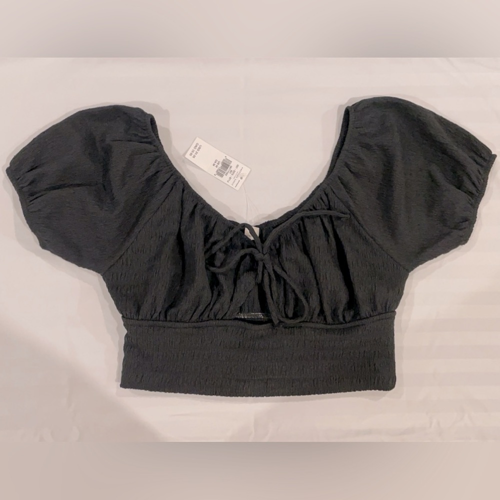 New With Tags American Eagle Cropped Puff Sleeve Shirt